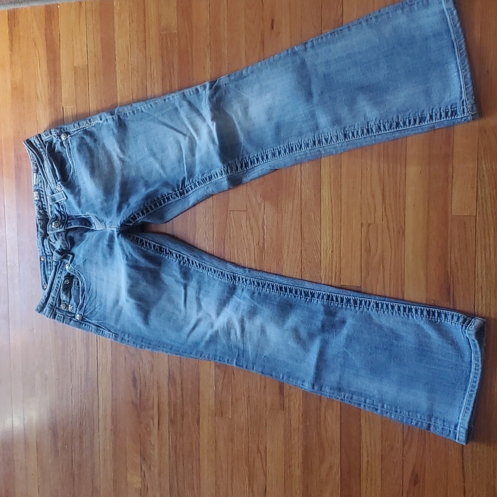 Cute Miss Me Jean's. Easy/Boot. 30x29. Blue Fade. - Picture 6 of 7